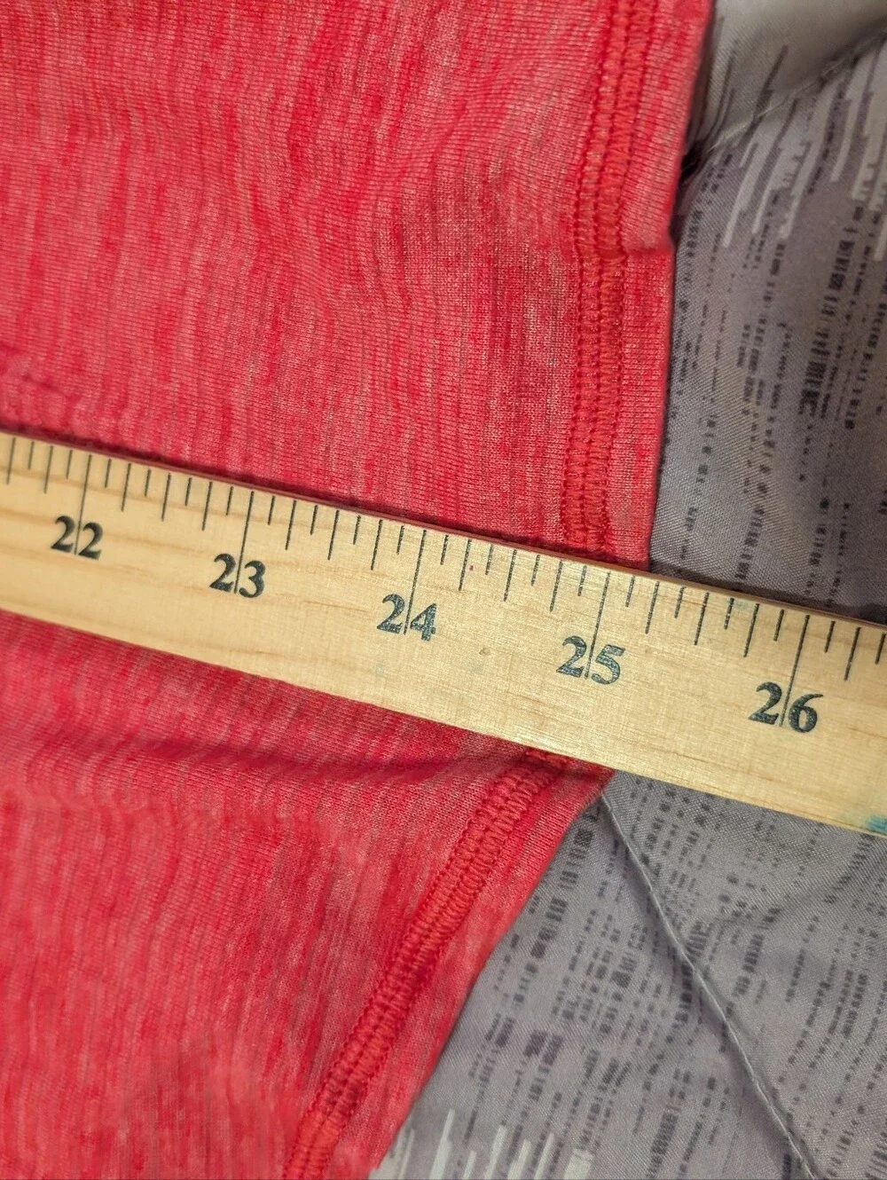Lululemon Women's Coral Pink Racerback Athletic Tank Top Size 6 Lightweight - Picture 4 of 5